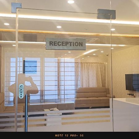 Best Residency Hosūr Екстериор снимка